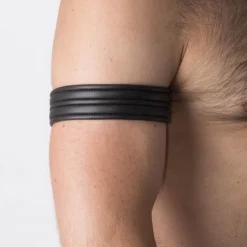 665 Brassard Néoprène 9 665 Brassard Néoprène -Vestiaire Fetish Soldes 665 brassard neoprene 2