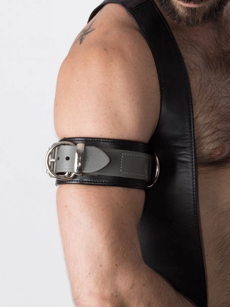 RoB Accessoires Brassard Cuir Boucle Bondage 3 RoB Accessoires Brassard Cuir Boucle Bondage