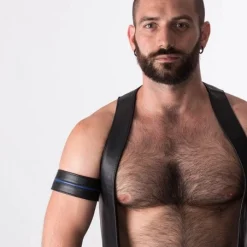 RoB Accessoires Brassard Large Ajustable Pressions -Vestiaire Fetish Soldes brassard large ajustable pressions 23