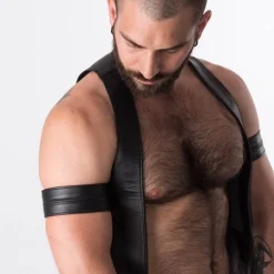 RoB Accessoires Brassard Large Ajustable Pressions -Vestiaire Fetish Soldes brassard large ajustable pressions 42