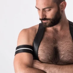 RoB Accessoires Brassard Large Ajustable Pressions -Vestiaire Fetish Soldes brassard large ajustable pressions 50