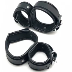 The Red Double Menottes Poignets Et Chevilles -Vestiaire Fetish Soldes double menottes en cuir 4