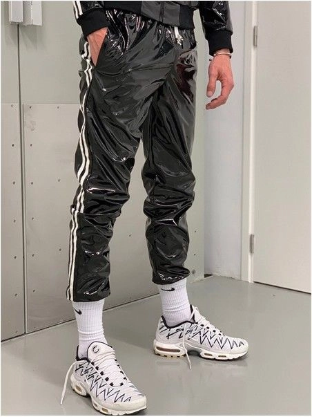 Mr. Riegillio Pantalon Sportswear PVC à Bandes Blanches - Mr Riegillio 3 Mr. Riegillio Pantalon Sportswear PVC à Bandes Blanches - Mr Riegillio