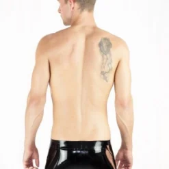 Short Court En Latex Avec Poche Gros Paquet - Latex 101 -Vestiaire Fetish Soldes short court en latex avec poche gros paquet latex 101 2